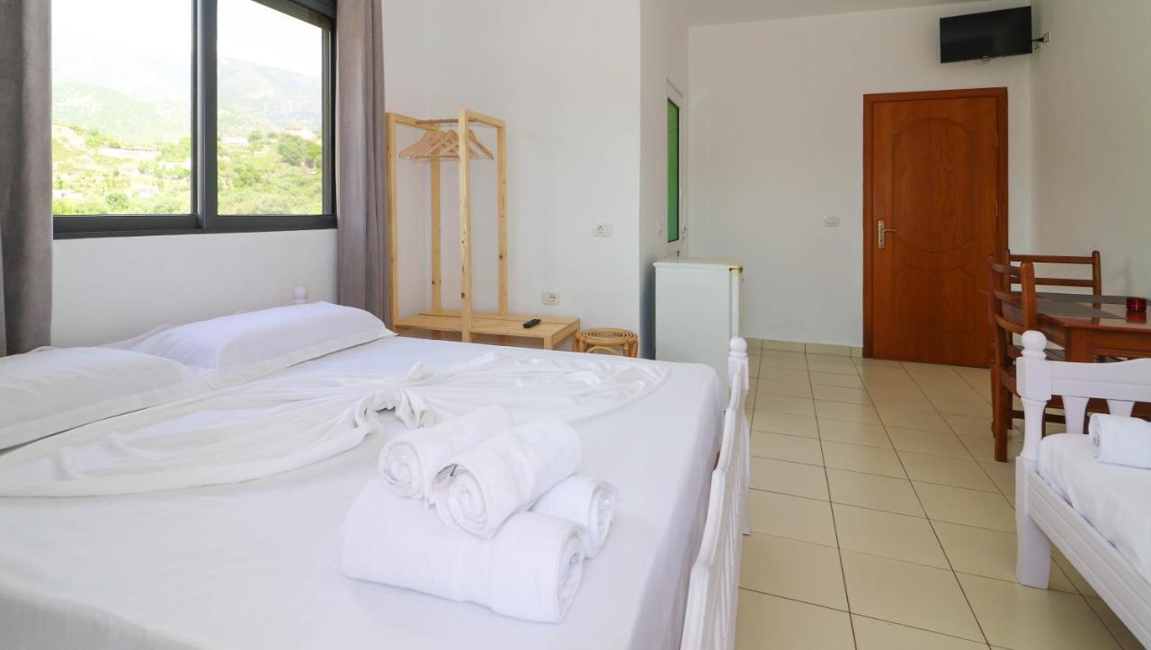 Bora Rooms Himarë Extérieur photo