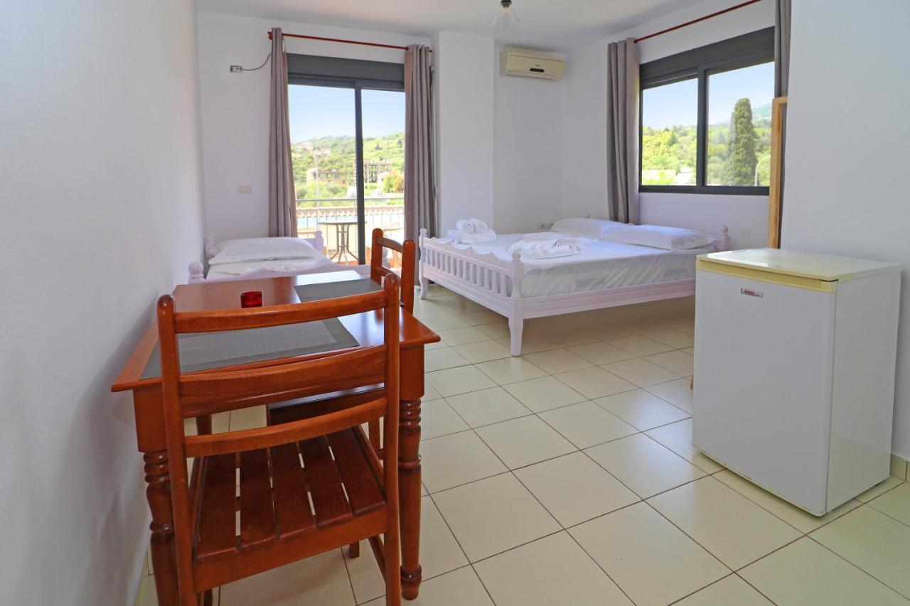 Bora Rooms Himarë Extérieur photo